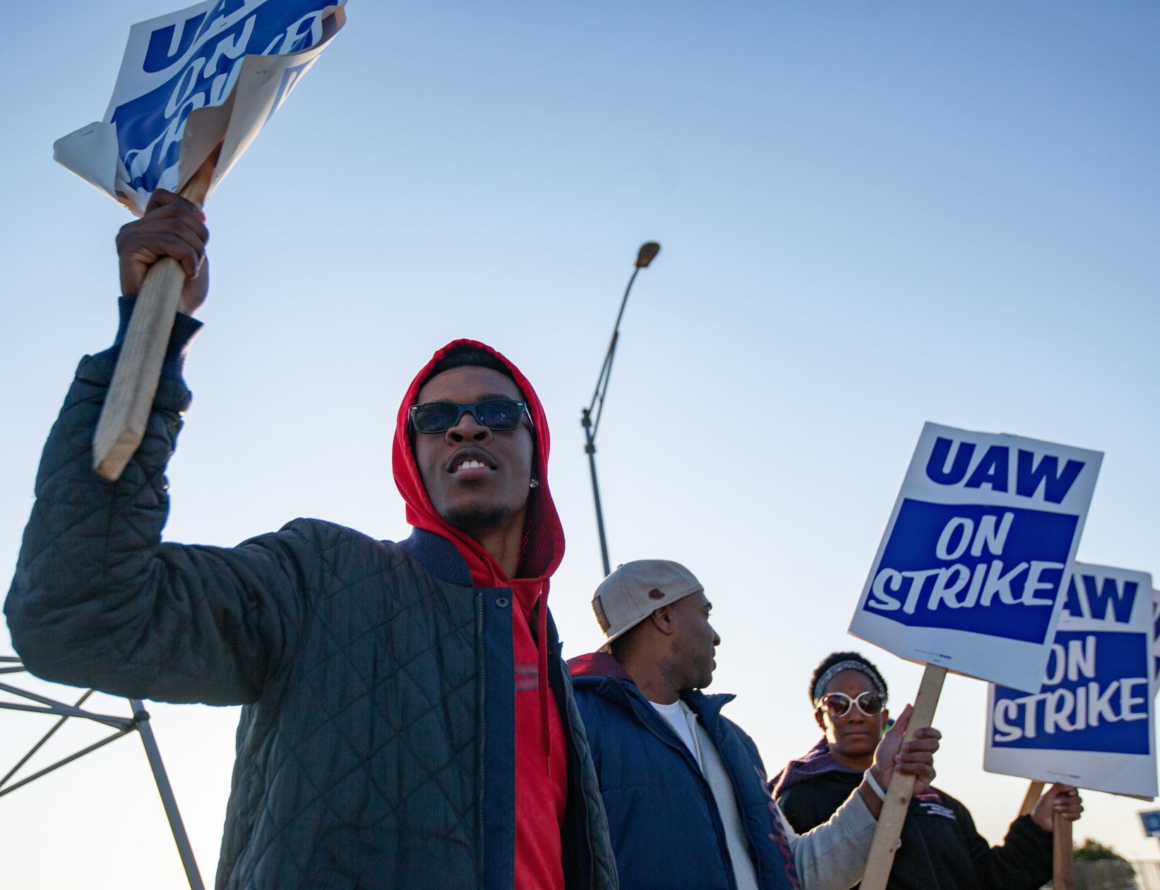 UAW workers on the picket line in Wentzville